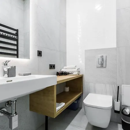 High Castle Park View 公寓 *